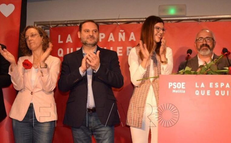 Ventura presenta una "serie con trama corrupta" con Moh como "la matahari" y Ábalos como "el galán"