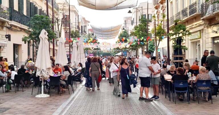 La Zona Centro se resiste al "dolce far niente" de agosto con 4.000 euros en premios y freestyle de fútbol