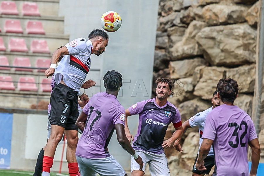 El Melilla firma una sólido triunfo de pretemporada