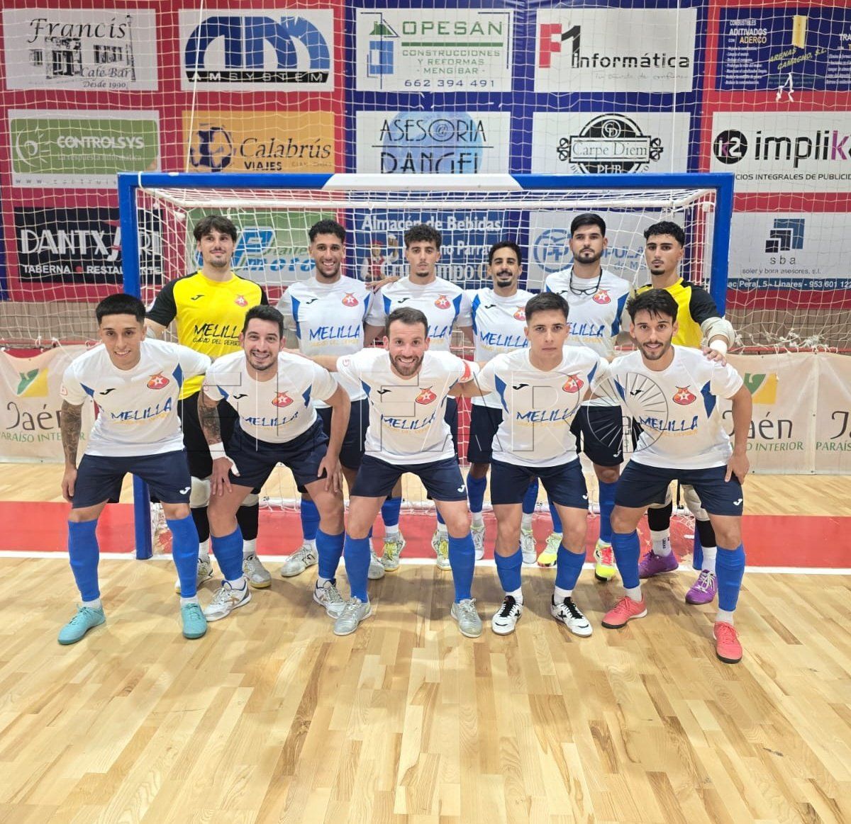 El Melistar logra la victoria en la pista de juego del Mengíbar