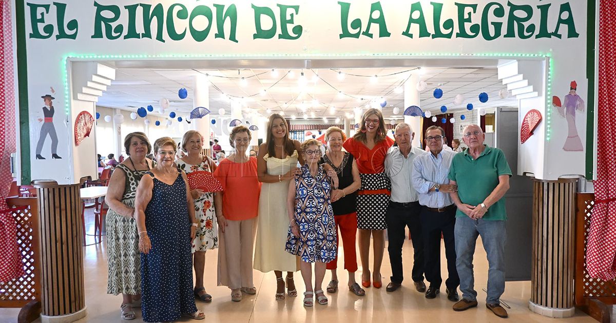 El Centro Social de Mayores inaugura las fiestas patronales con su tradicional ‘Rincón de la Alegría’