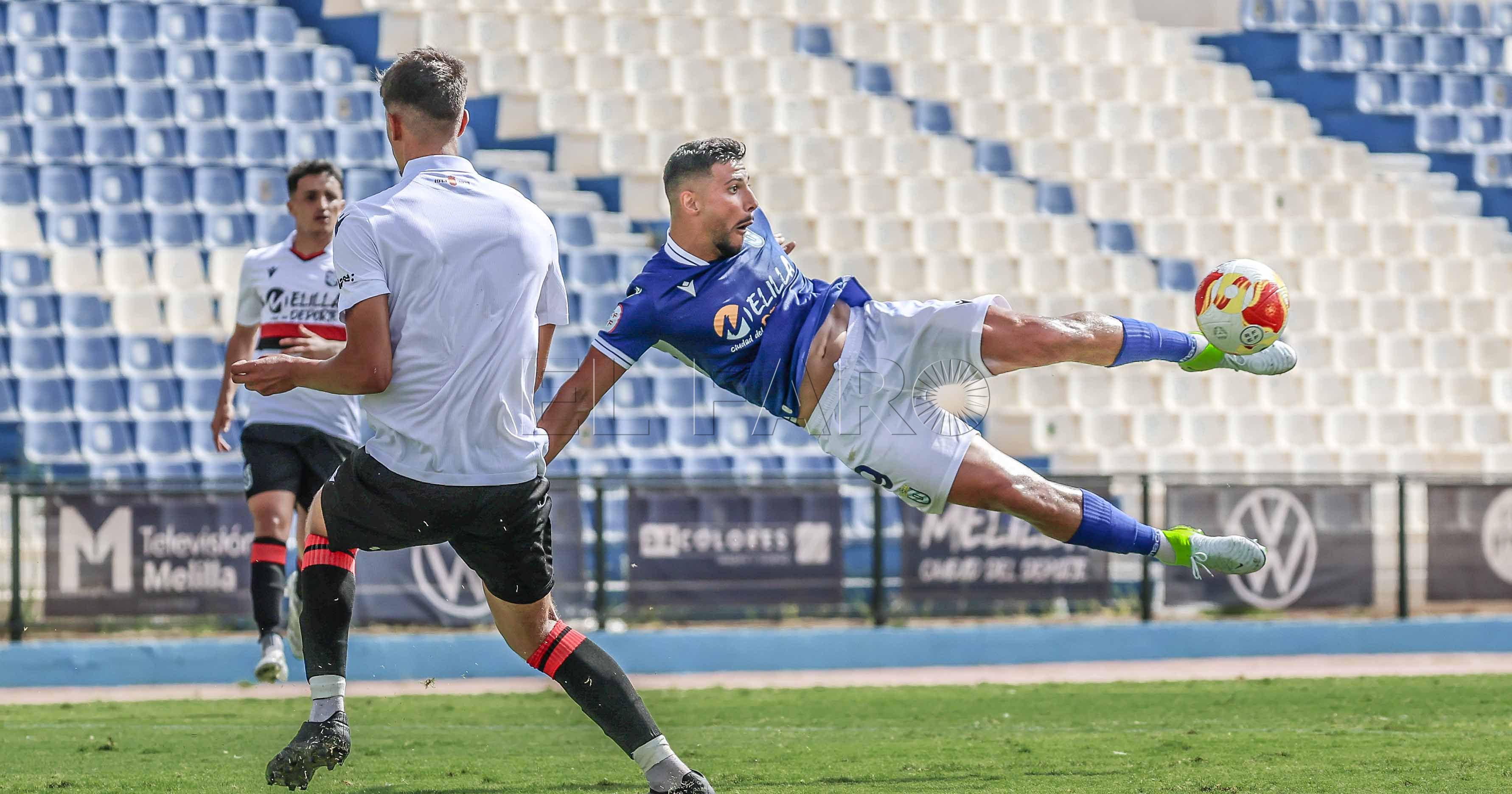 La UD Melilla inicia la pretemporada con triunfo ante el filial
