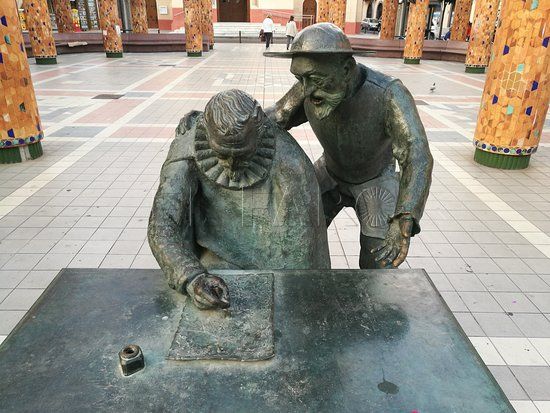 Melilla: La crónica gamberra de la ciudad más loca de España