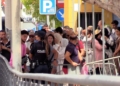 El puente de la Asunción deja filas interminables en la frontera