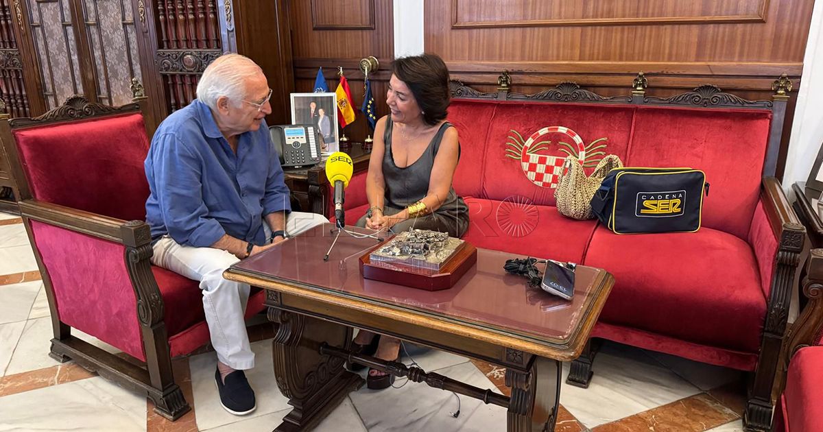 Imbroda aplaude que el Gobierno del PP haya aumentado la inversión para mejorar el servicio de limpieza viaria en la ciudad