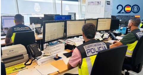 Investigadores de la Policía Nacional