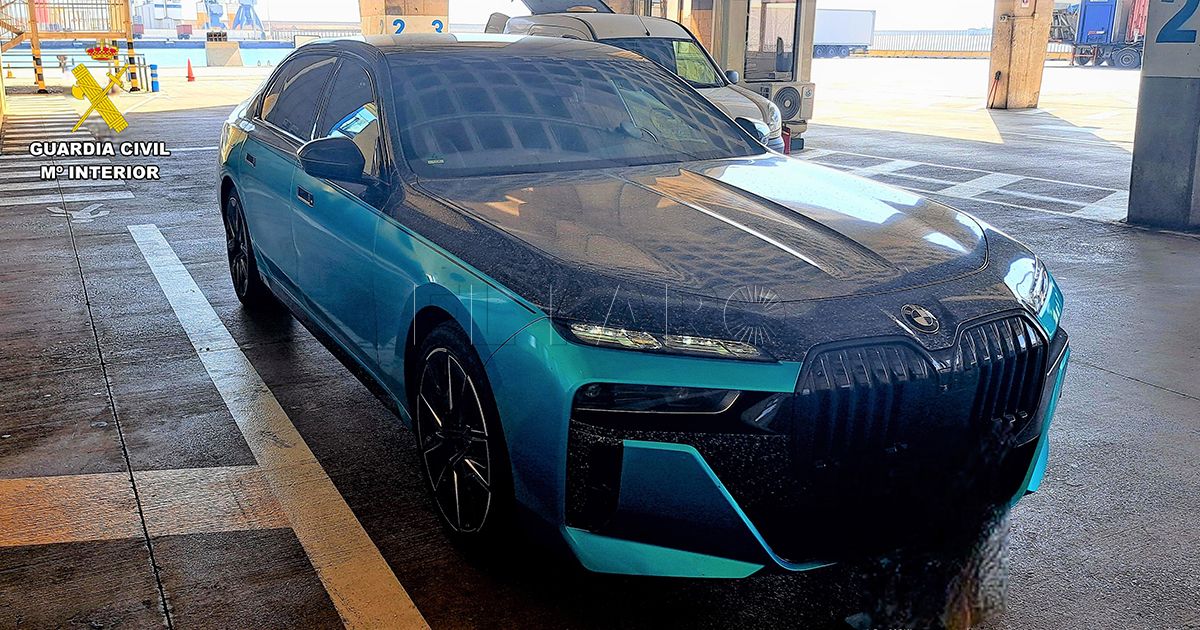 La Guardia Civil recupera en el Puerto de Melilla un turismo de alta gama sustraído en Bélgica