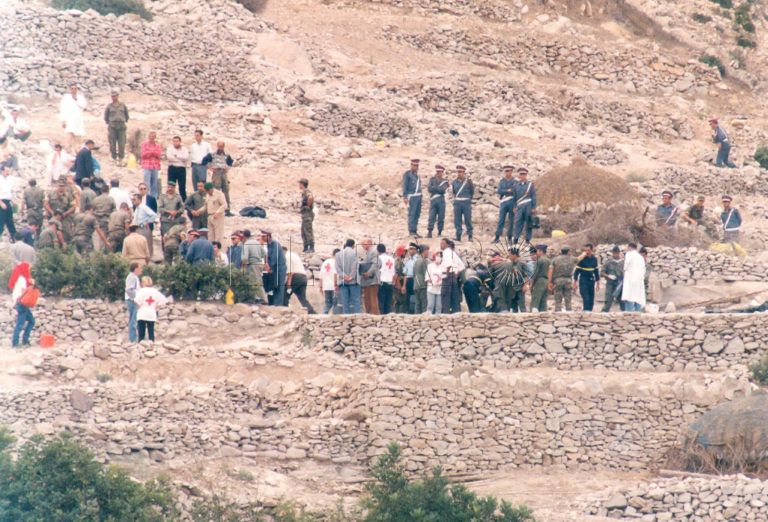 La población melillense continúa recordando el trágico accidente aéreo de 1998