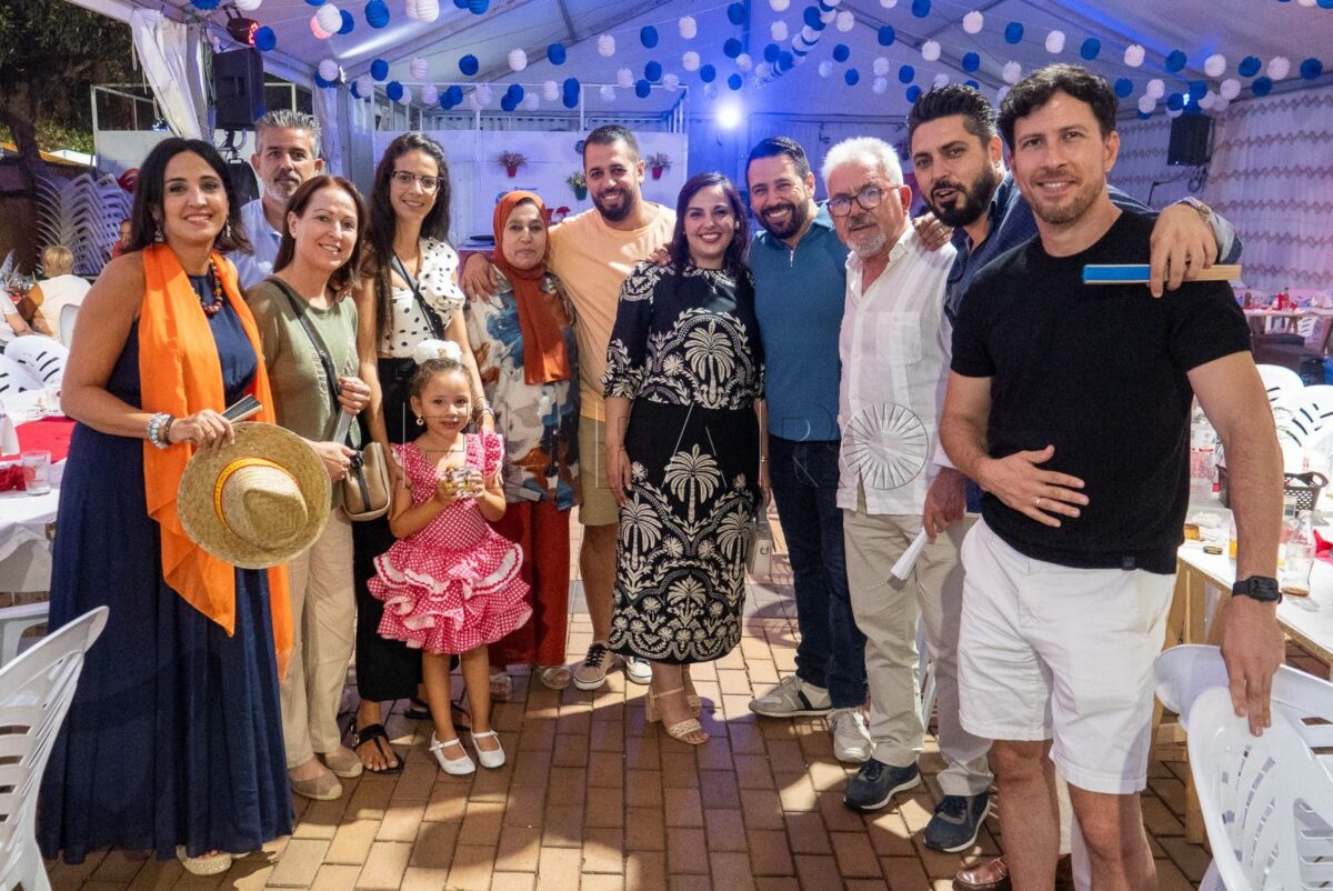Somos Melilla celebra su cena de Feria