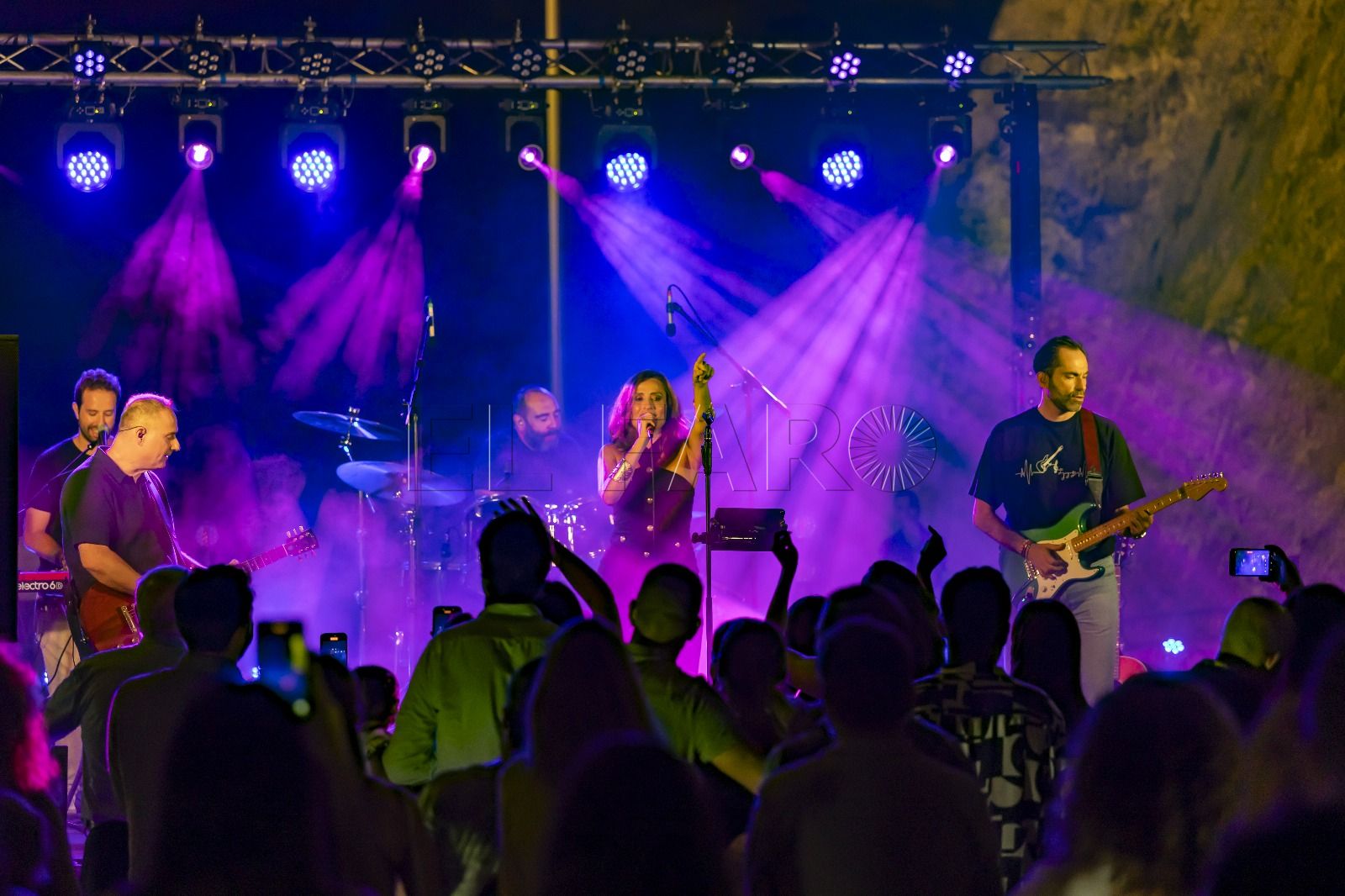 Dique Sur y Noviembre clausuran con éxito el Festival 'Música y Mar'