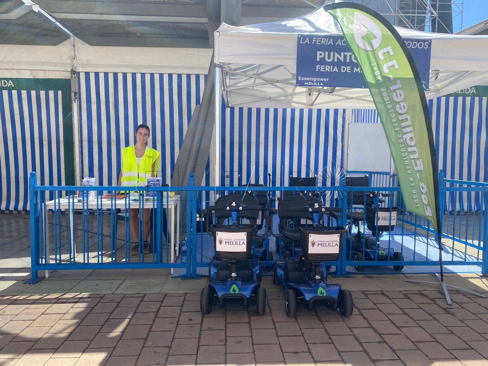 25 melillenses se benefician diariamente del primer servicio de accesibilidad en Feria