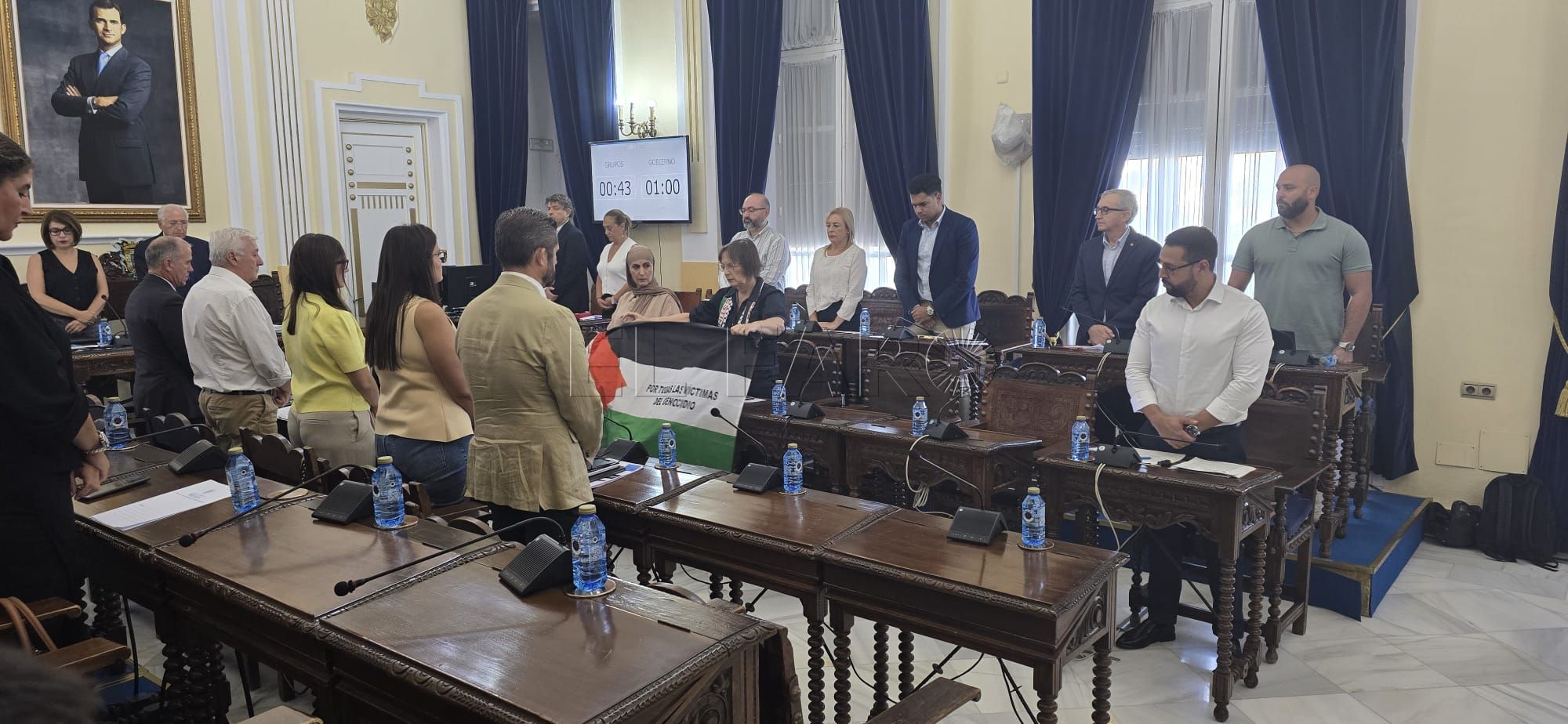 CpM irrumpe en el minuto de silencio en el Pleno de la Asamblea por el melillense asesinado en Jerusalén