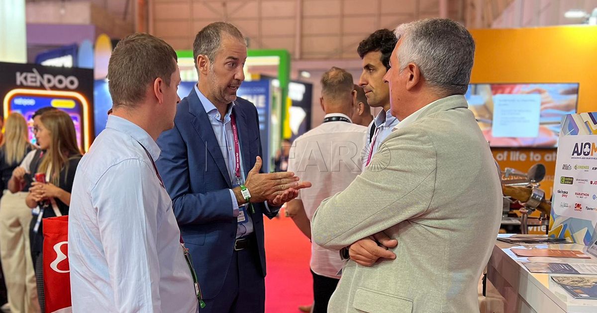 Ciudad Autónoma, AJOM y empresas tecnológicas coinciden en apostar por la formación como motor de crecimiento