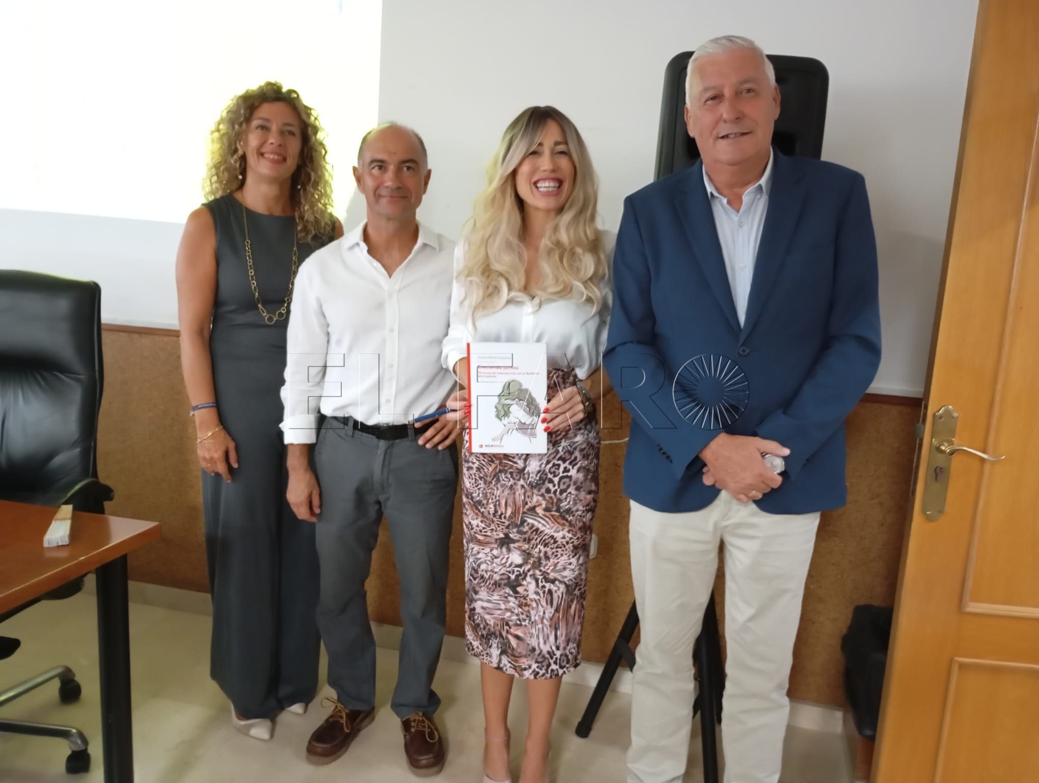 Susana Morillo presenta en el campus de la UGR su libro 'Creciendo juntos'