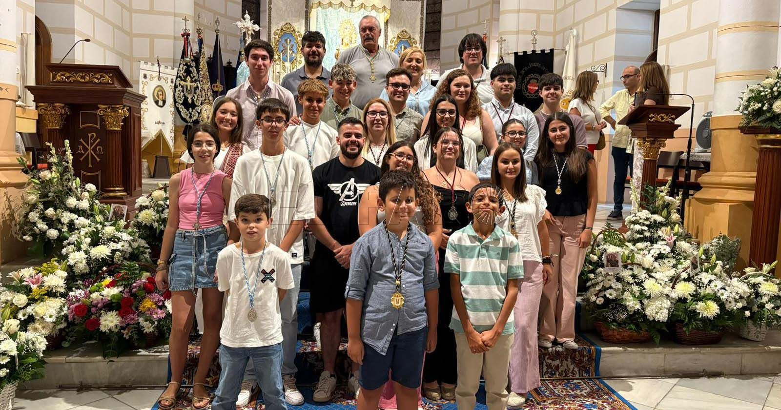 Participantes en el novenario de la Patrona