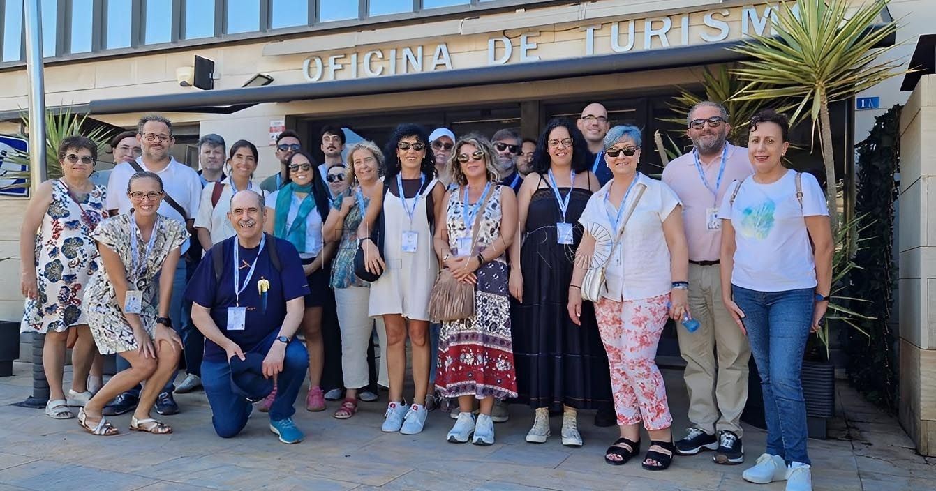 Grupo de participantes en el Simposio