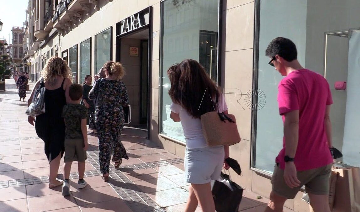 Los melillenses hacen malabares para afrontar la cuesta de septiembre