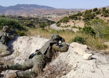 Militares