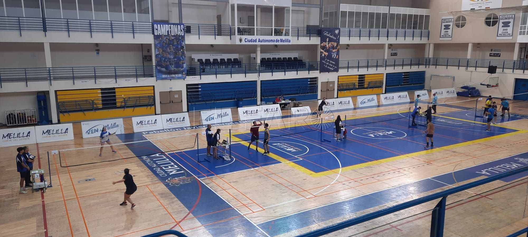 La UNED abre sus puertas al bádminton