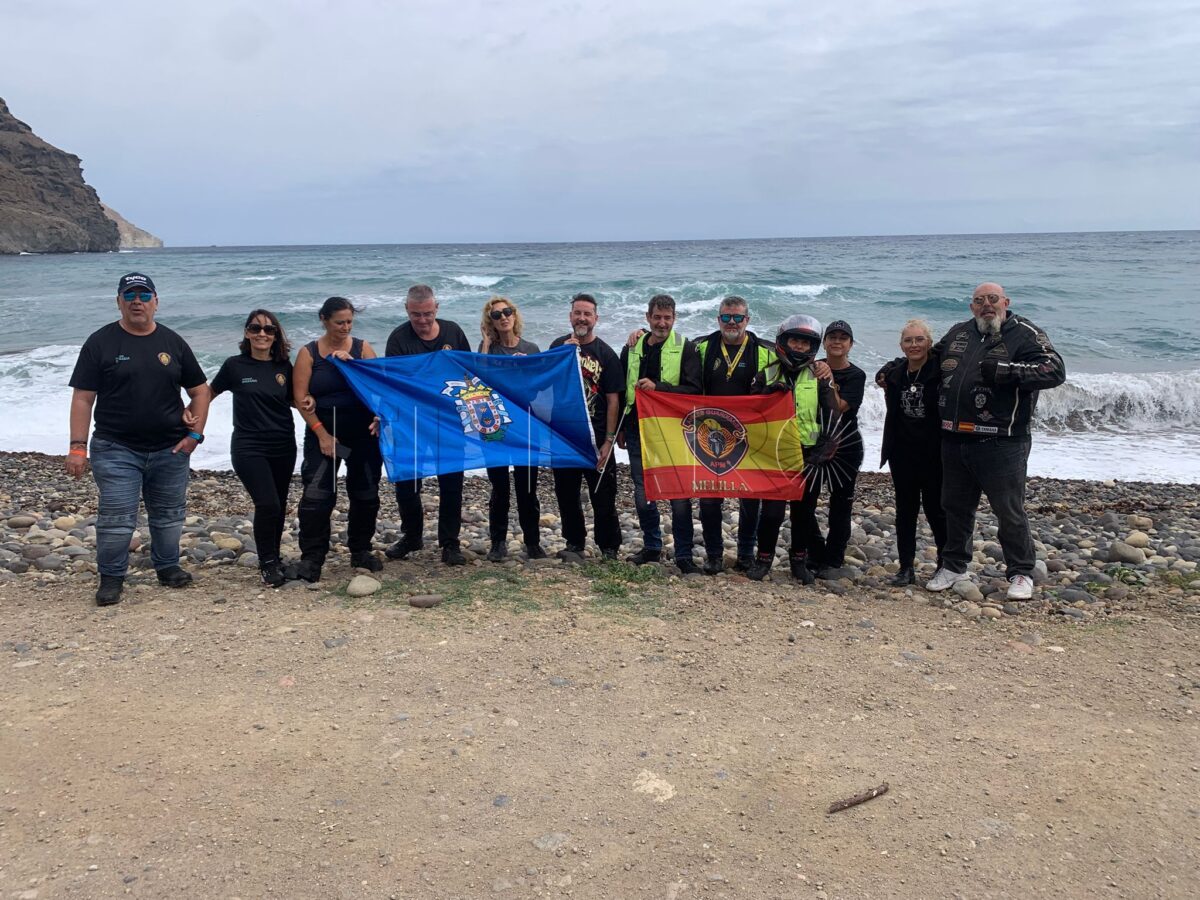 Los Ángeles Guardianes llevan el nombre de Melilla a los Pollos Salvajes
