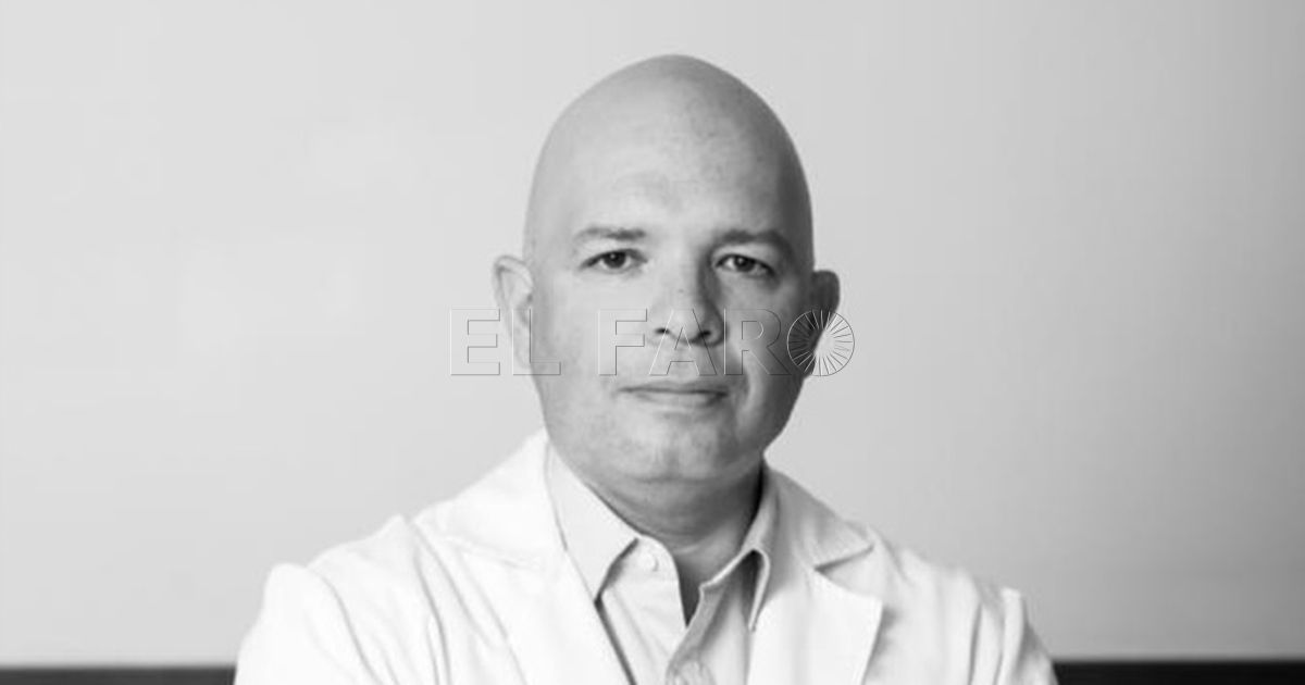 La Ciudad concede a título póstumo la Placa del Mérito Social al doctor Carlos Pantoja Hernández