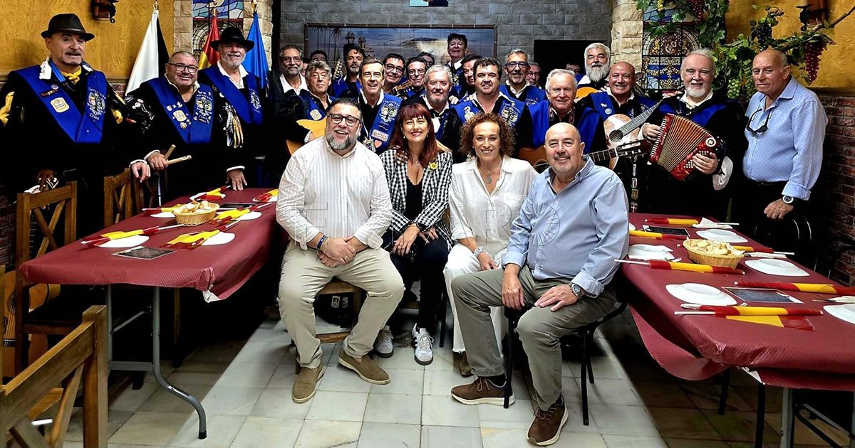 La Casa de Ceuta en Melilla festeja el Día de la Hispanidad con una exhibición de la Cuarentuna