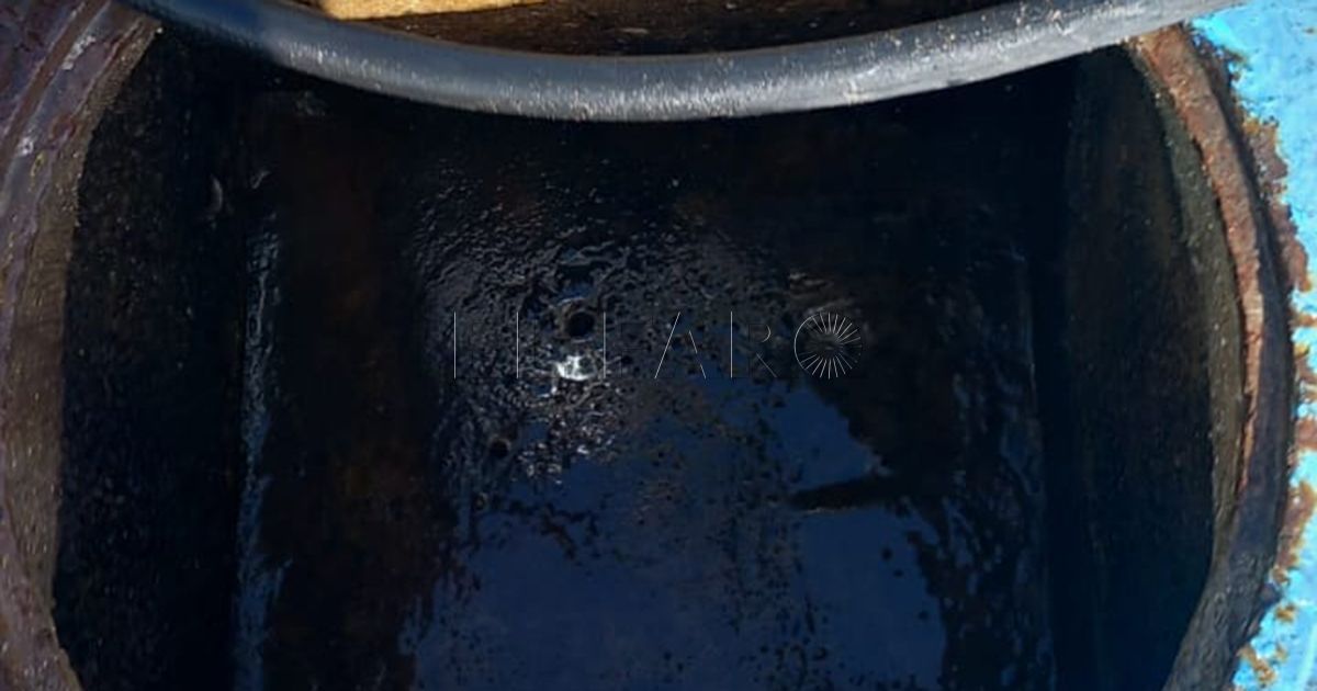 La Consejería de Medio Ambiente limpia las alcantarillas del Paseo Marítimo y el cuartel de Caballería