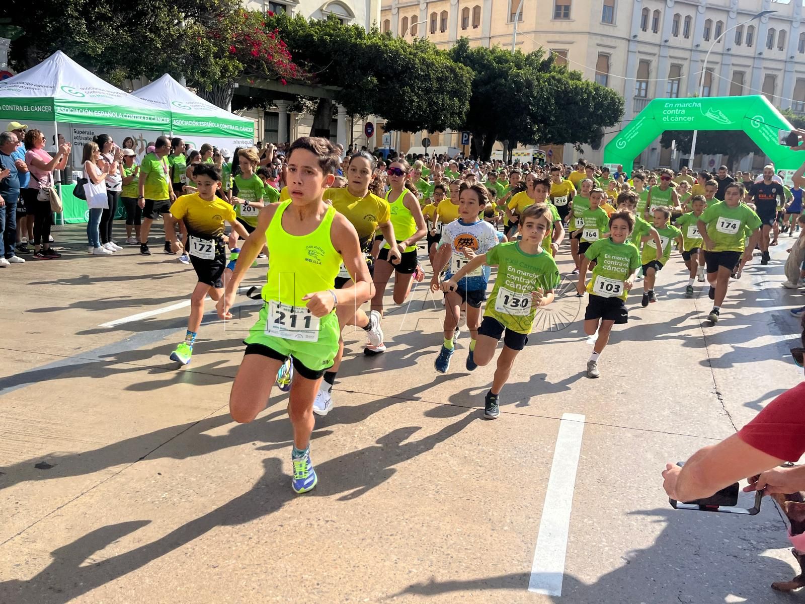 Víctor Zubicoa y Alejandra Ros, ganadores de la XII Carrera contra El Cáncer