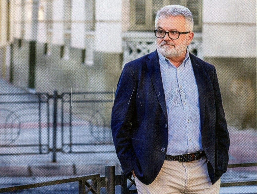 Antonio Bravo presenta un nuevo catálogo que recoge 1.200 elementos ornamentales de la arquitectura modernista