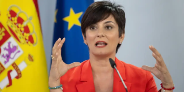 Ministra de Vivienda