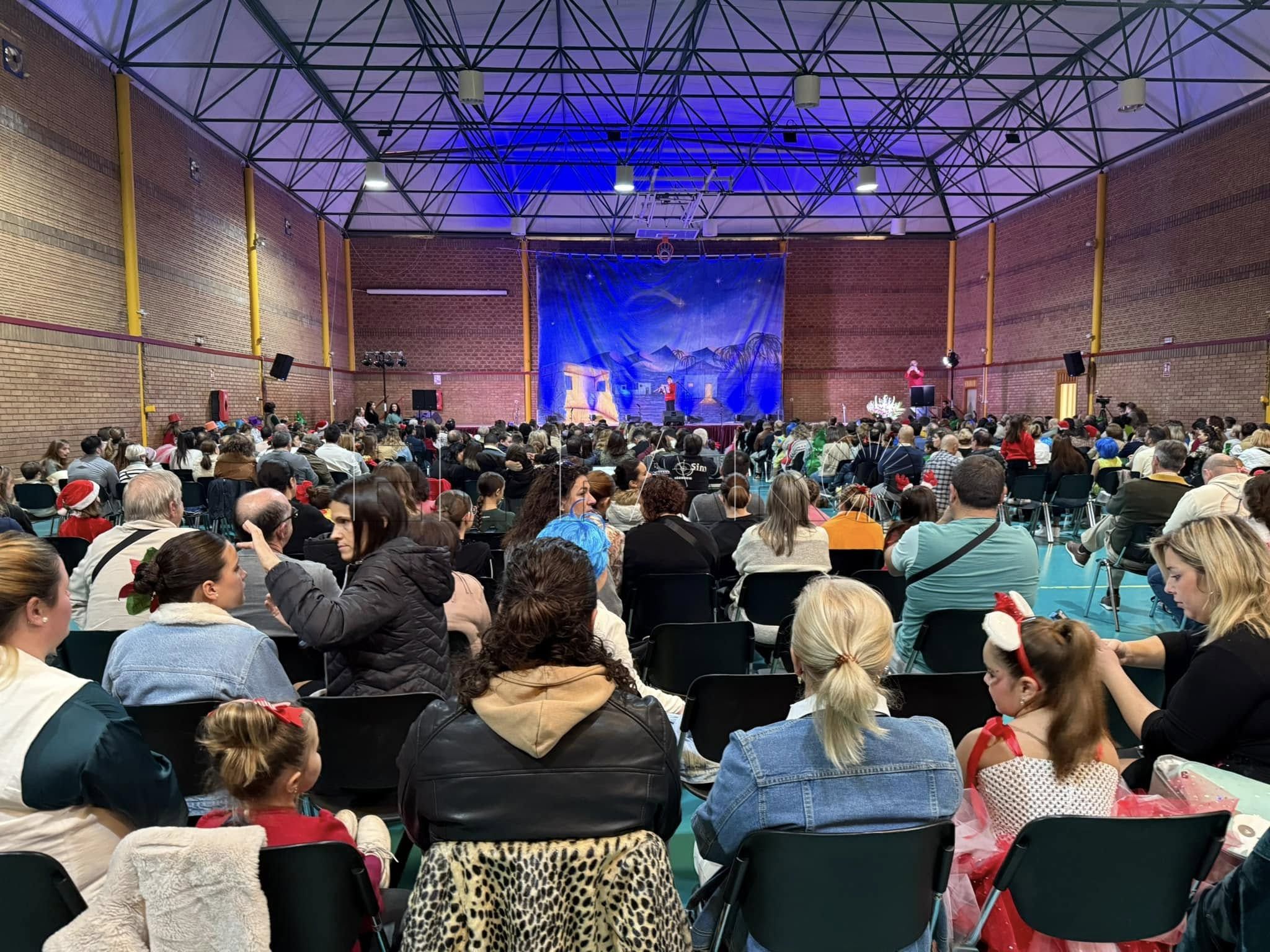 La Cofradía del Cautivo organiza la 29 edición del festival benéfico 'Un juguete, una sonrisa'