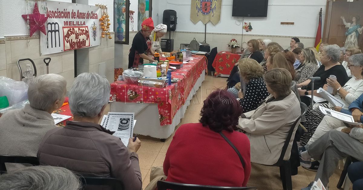 La Asociación de Amas de Casa imparte su curso de cocina de Navidad