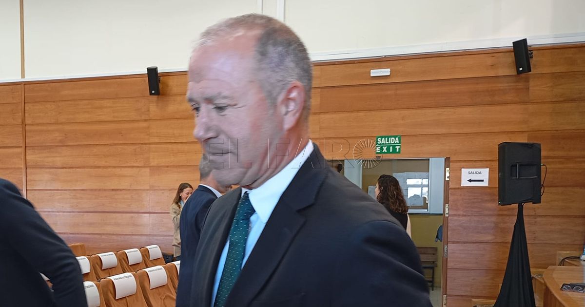 Marín hace hincapié en el “compromiso” del Gobierno local con la UGR