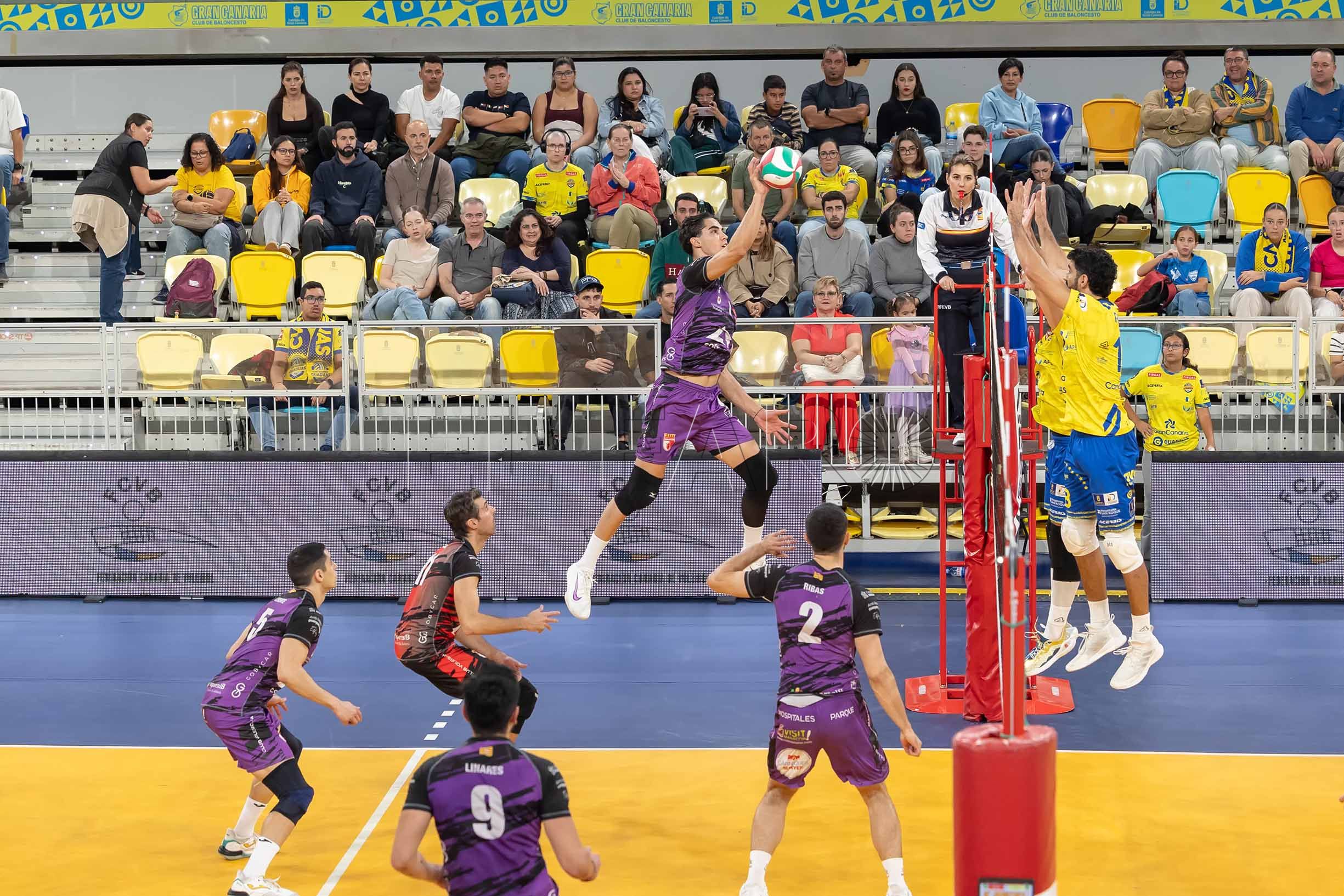 El CV Melilla se mete en los puestos altos