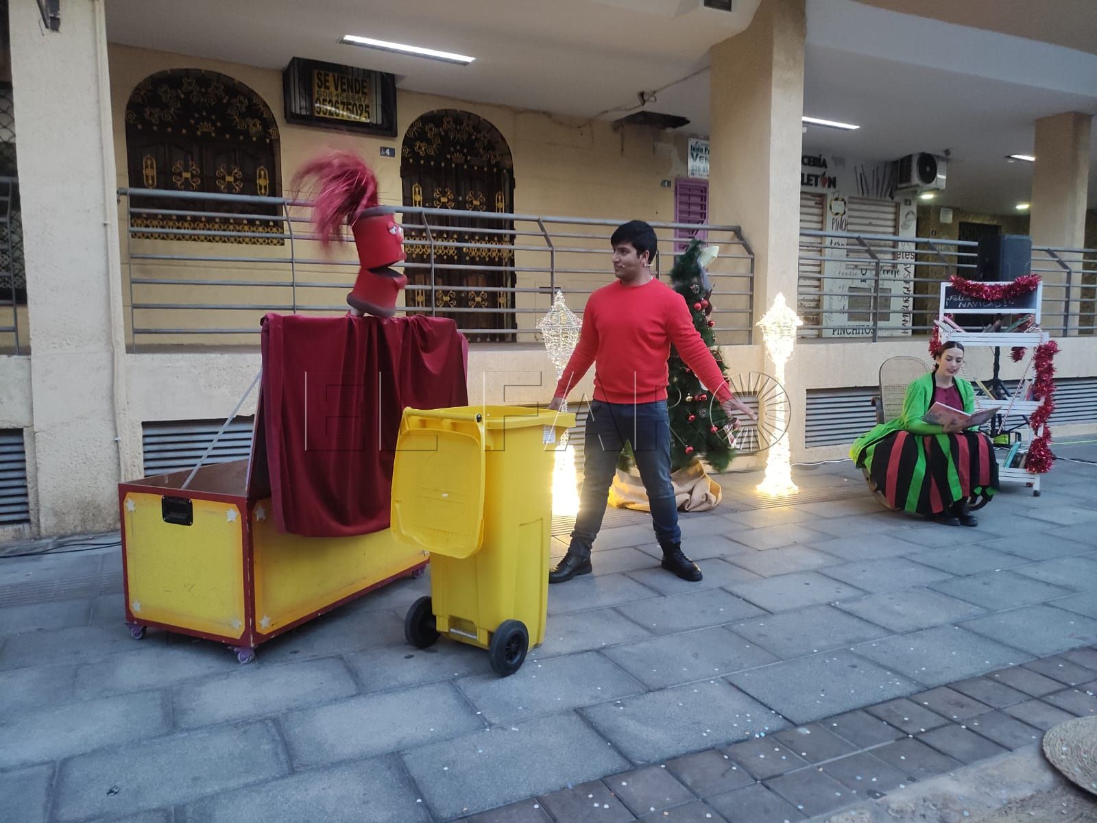 Renata, la lata que no quería ser olvidada, cierra la ruta navideña de ´Los Buscadores de Cuentos´ en Melilla