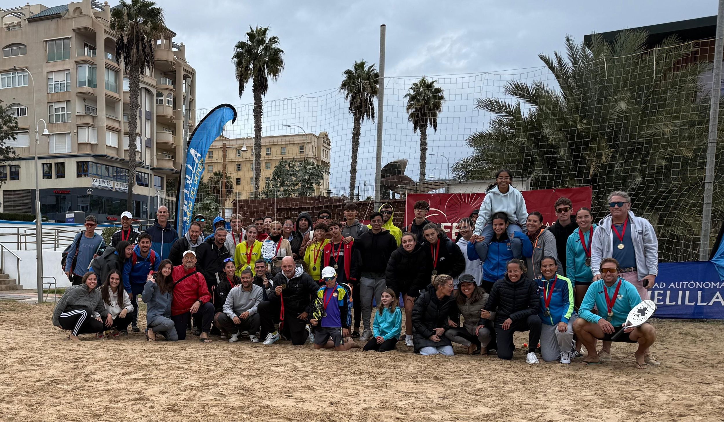 El tenis playa de nuestra ciudad logra 21 medallas en dobles en el II Máster Nacional