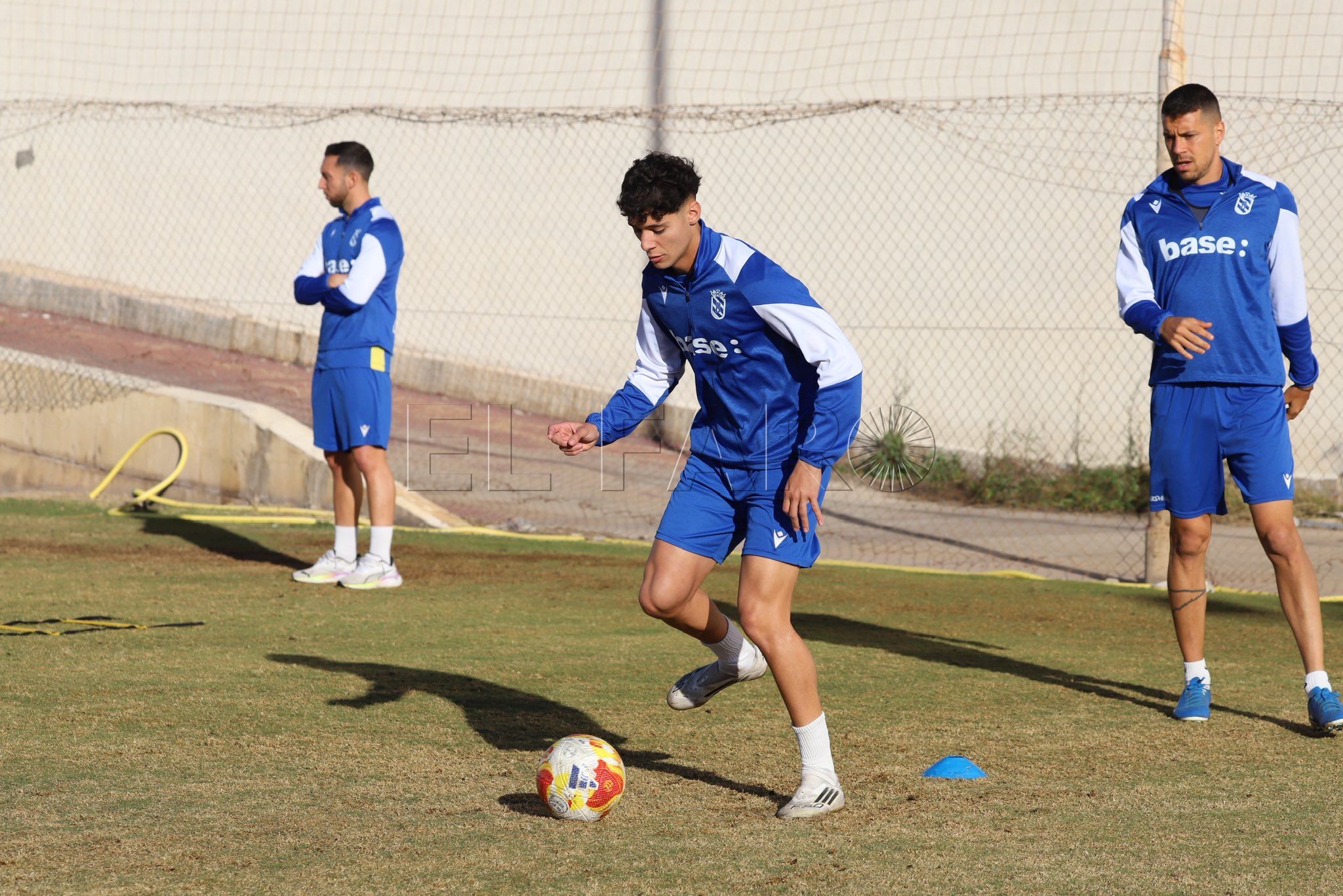 Partido decisivo en el Álvarez Claro entre la UD Melilla y el CD Estepona