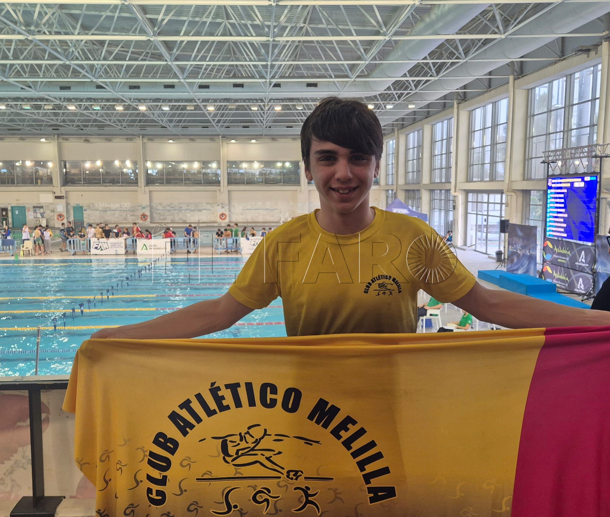 Rubén Román se mete en tres finales y logra una mínima para el Nacional