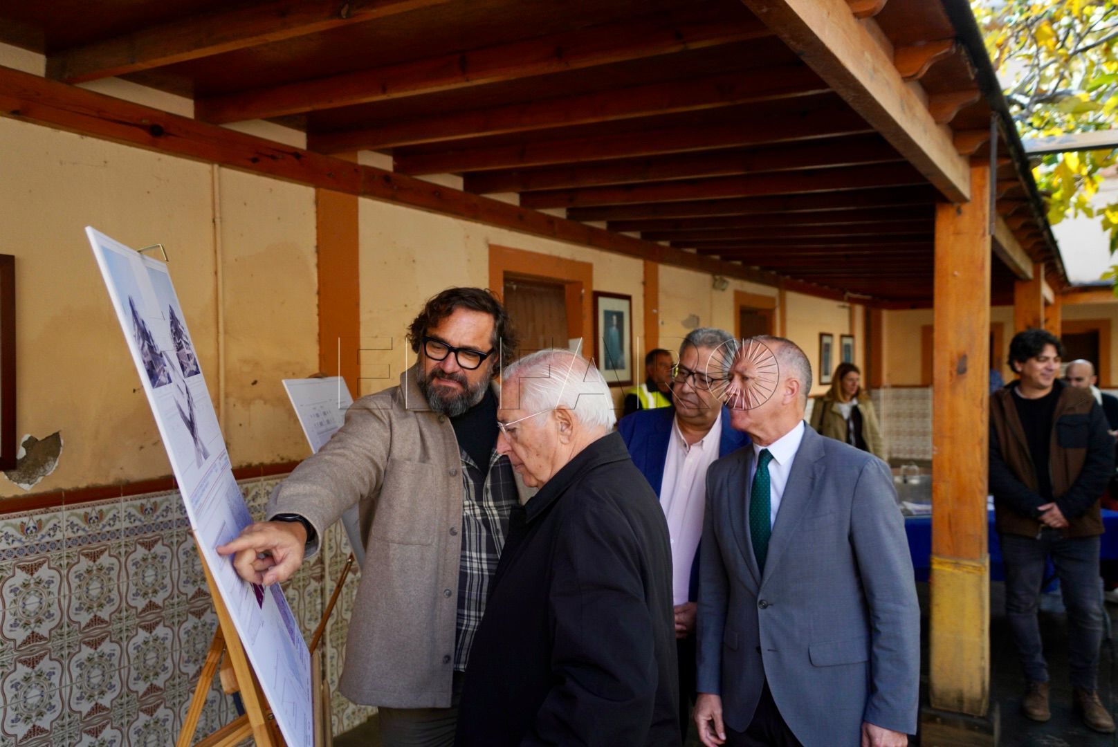 Colocada la primera piedra de las viviendas de protección oficial en Batería Jota