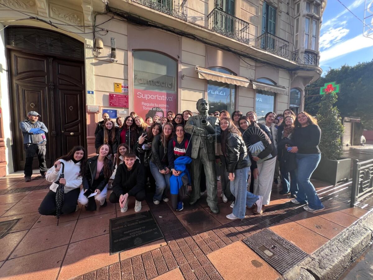 El modernismo sale de las aulas del Enrique Nieto a las calles de Melilla