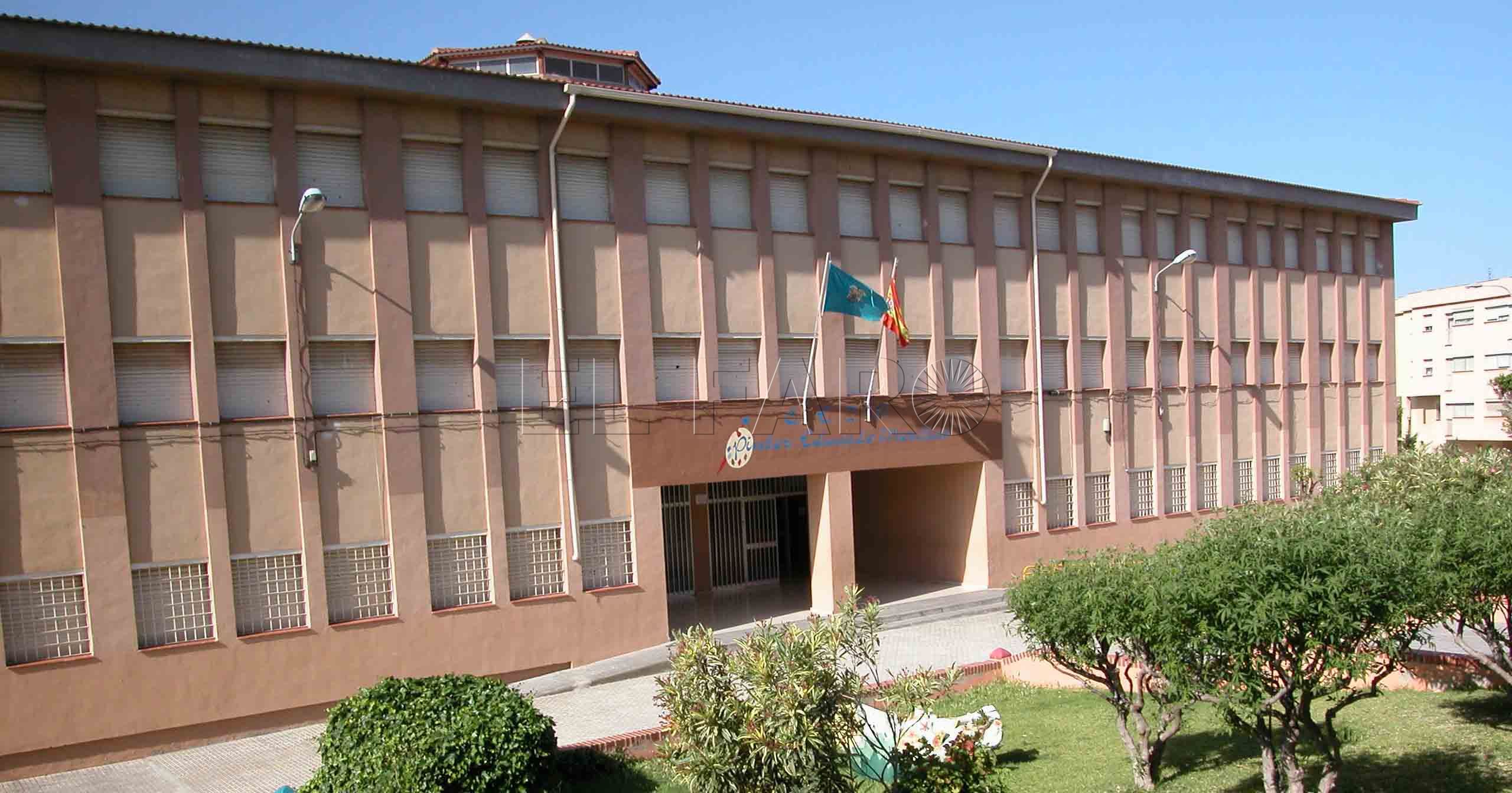 Polémica con la ayuda a los uniformes escolares