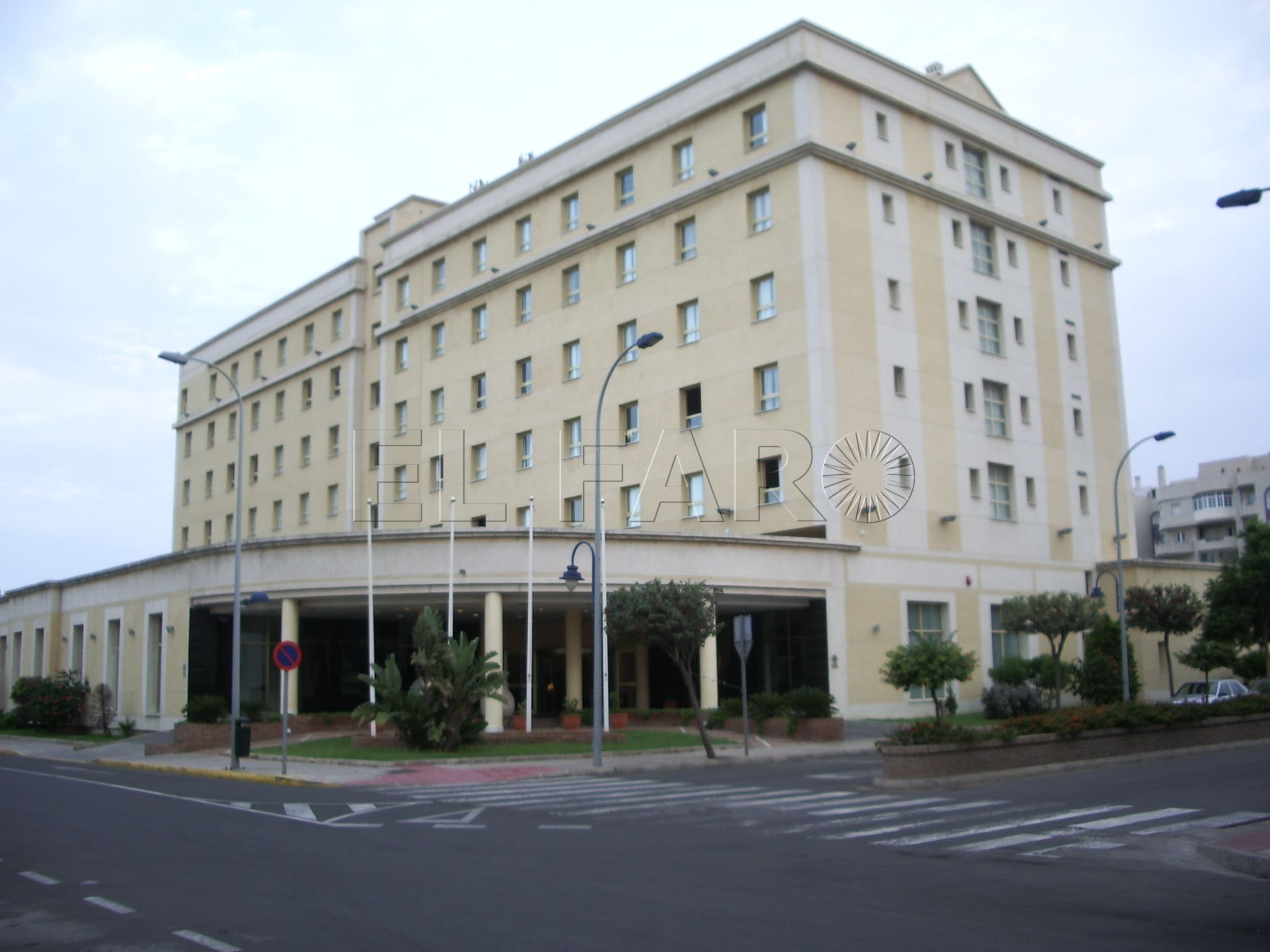 Los hoteles de Melilla alojan a más de 64.400 viajeros en el último año