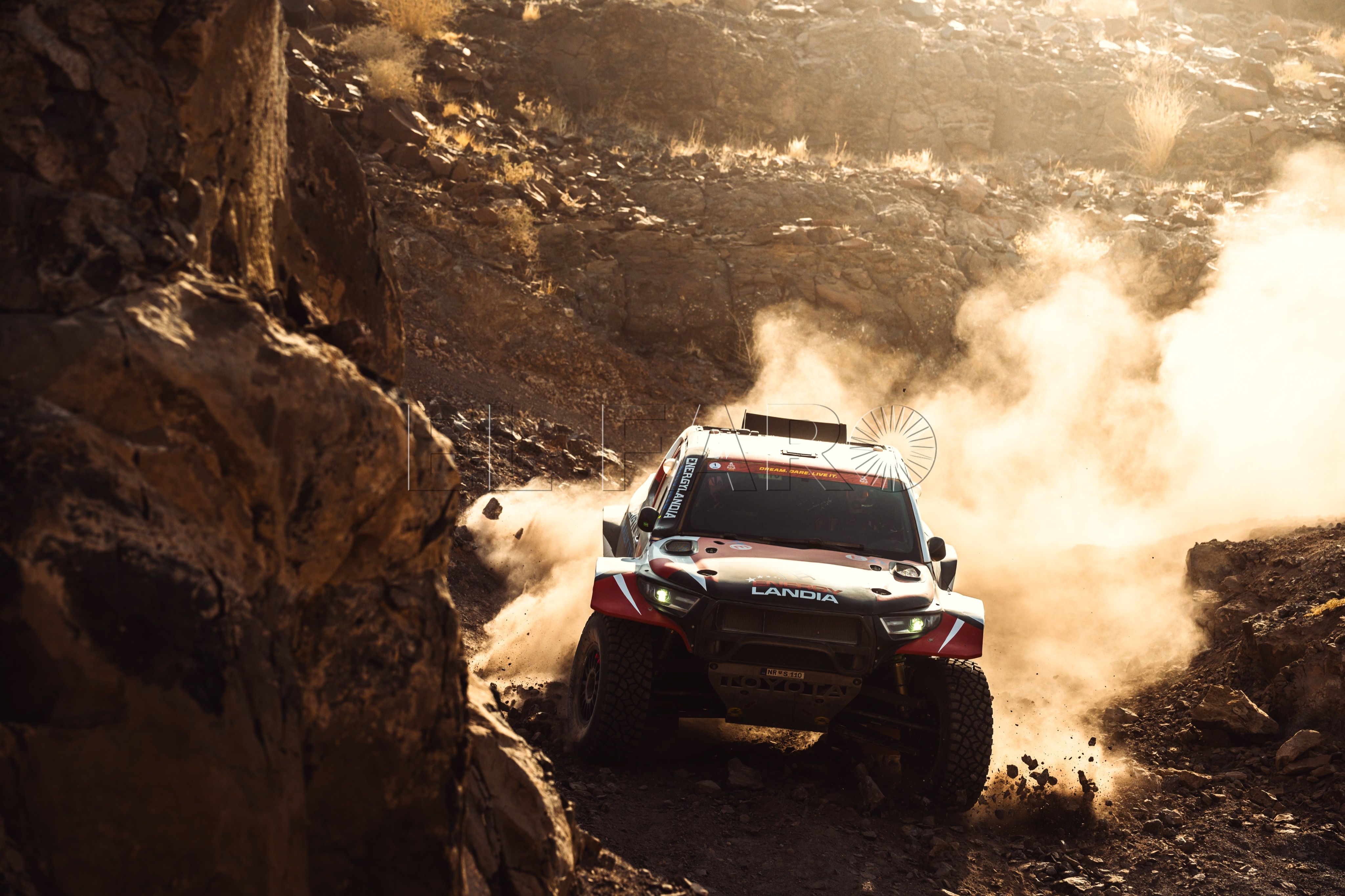 Brillante actuación de los melillenses en la segunda etapa del Dakar