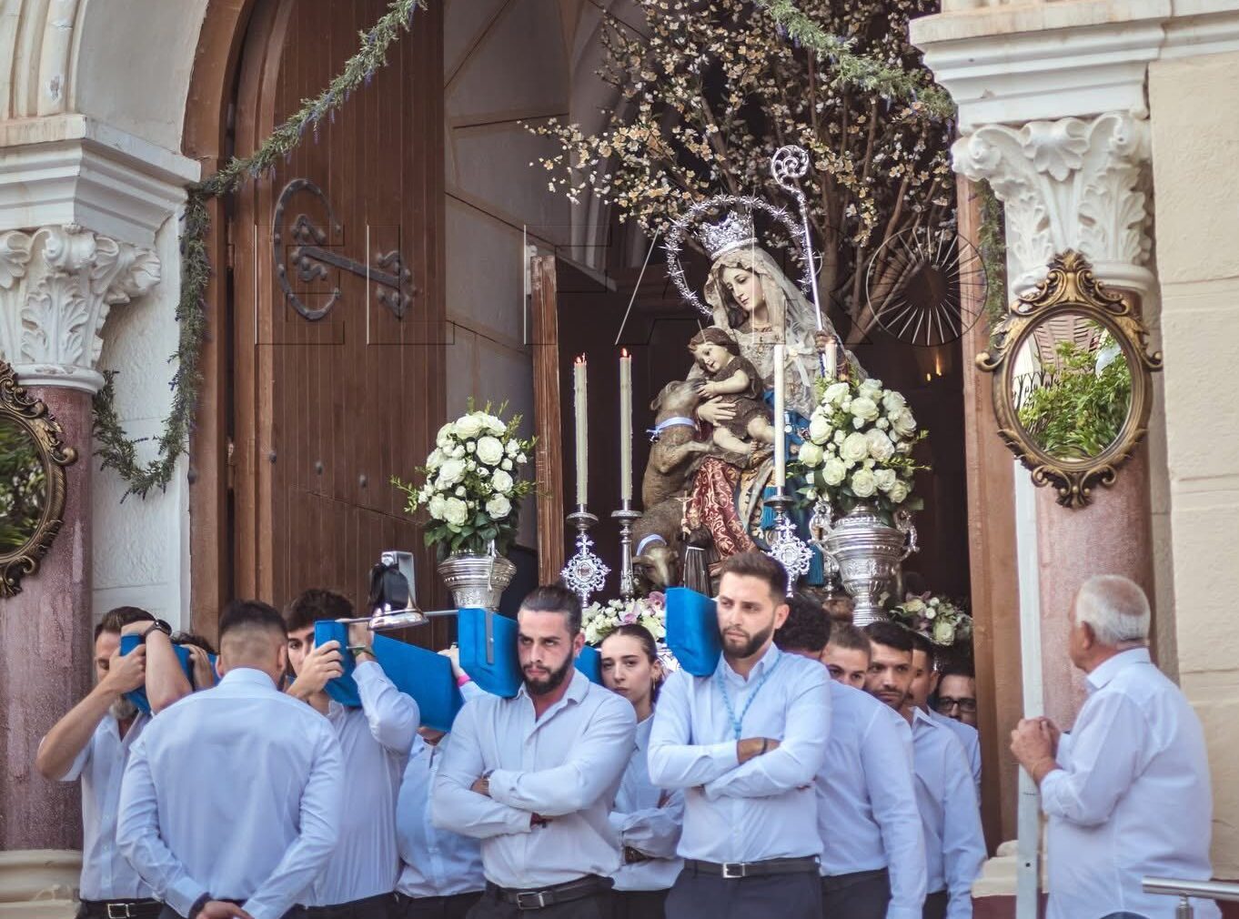 Sorteos de 100 euros cada sábado para financiar la restauración de la Divina Pastora