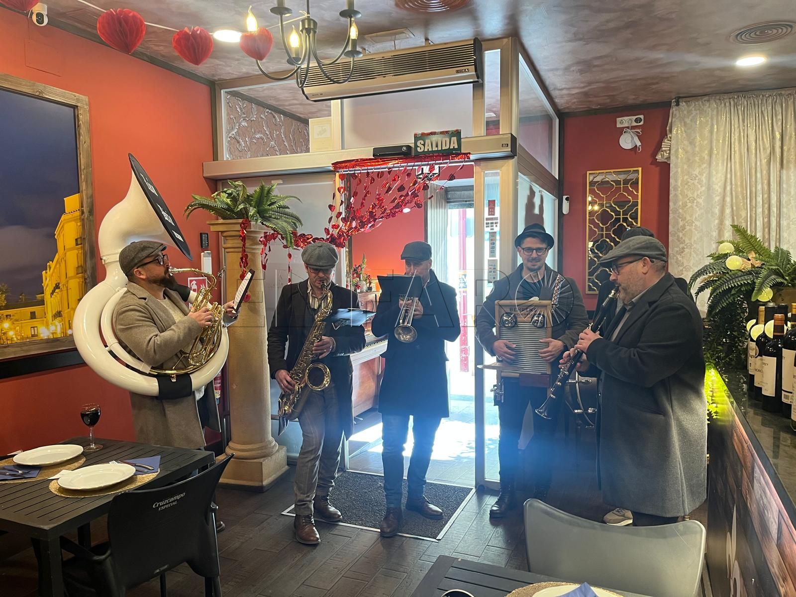 León Dixie Jazz Band llega a Melilla y suenan en "La Catedral". -Cedida por Kiriko-