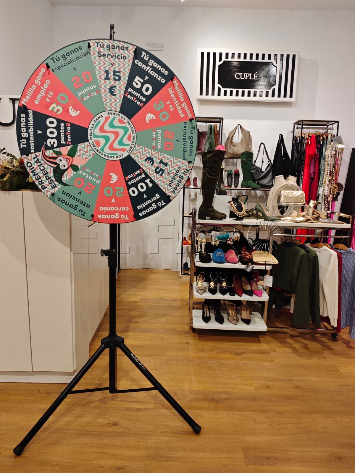 Zona Centro se propone revitalizar el comercio local: tarjetas de puntos, sorteos y una ruleta con premio asegurado