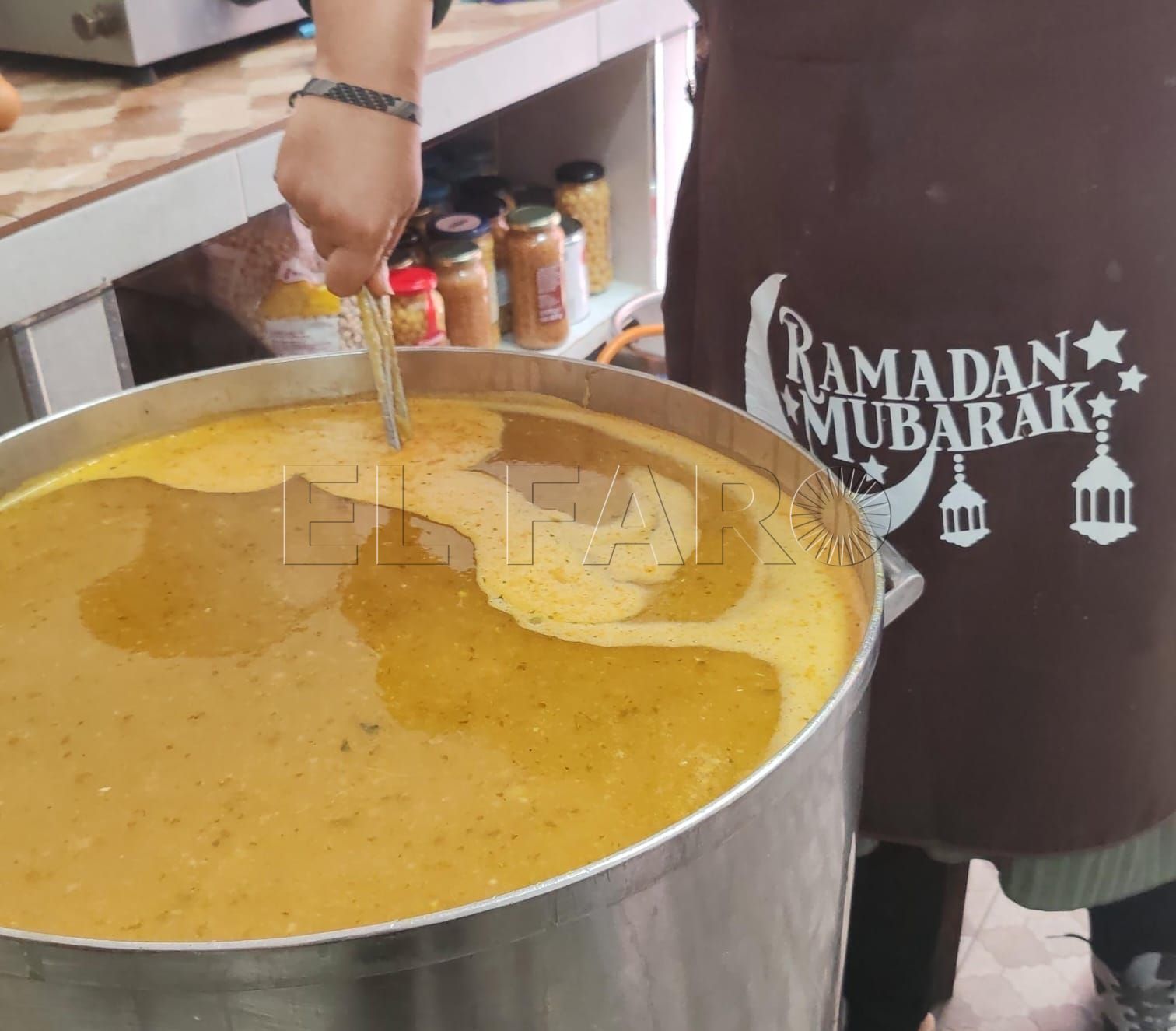 YoDono refuerza su red solidaria con un comedor social y amplía la recogida de ayuda en Monte María Cristina