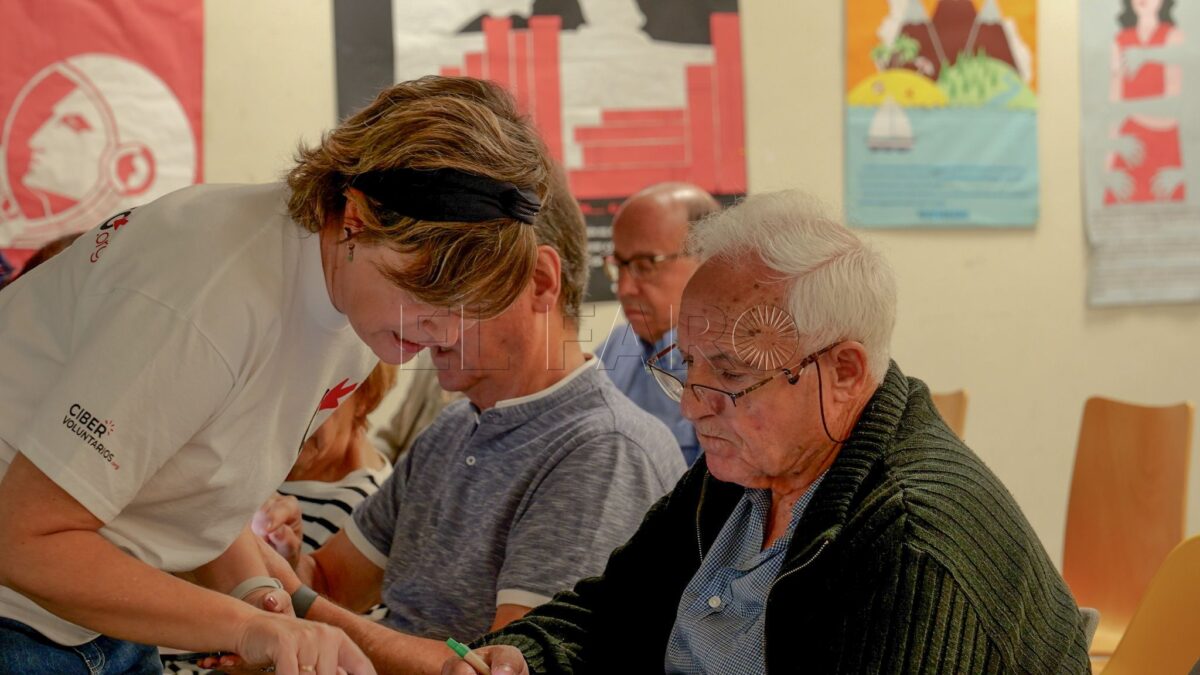 Fundación Cibervoluntarios reivindica las competencias digitales como clave para garantizar la soberanía digital ciudadana