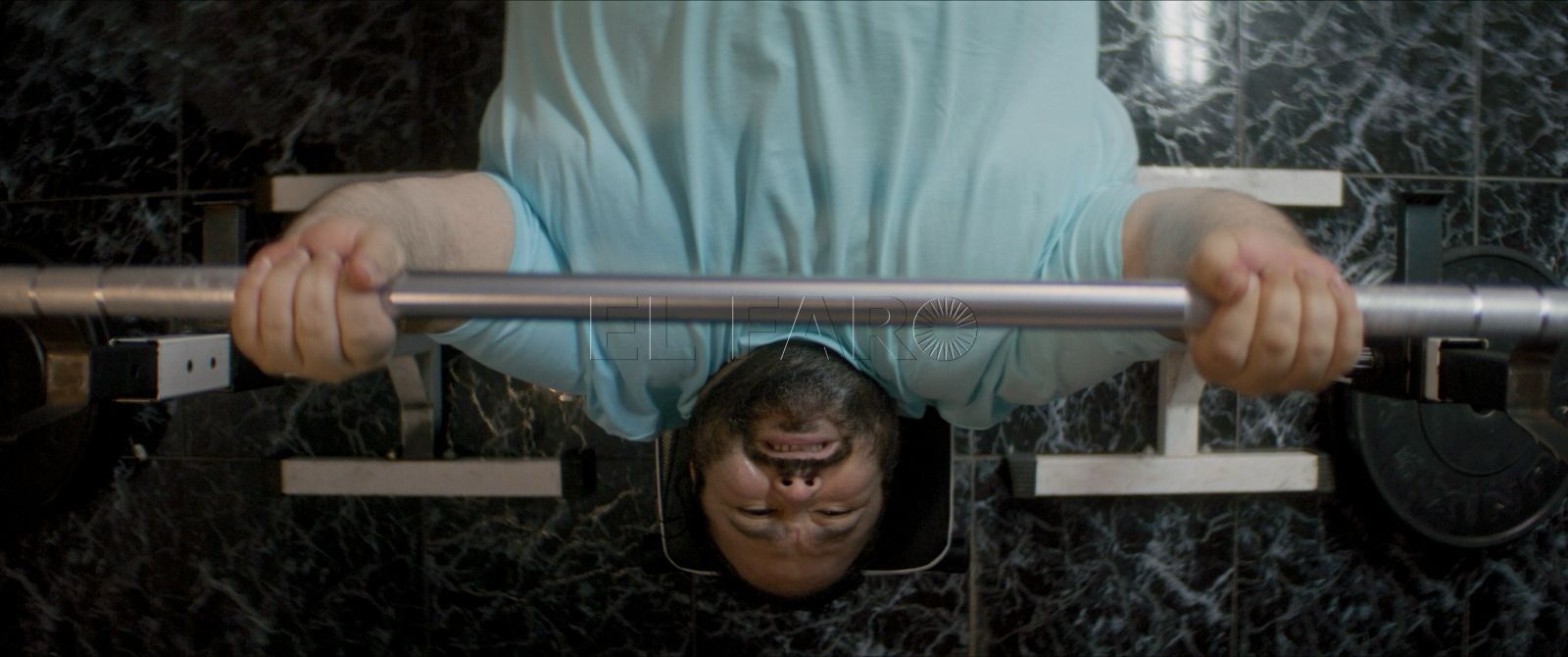 'Press Banca' denuncia cómo el fitness digital afecta la salud y la autoestima