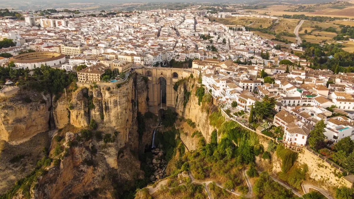 Ronda, la joya andaluza posada sobre el Tajo